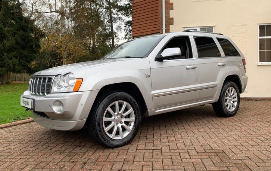 1 Jeep grand cherokee 2006 static side