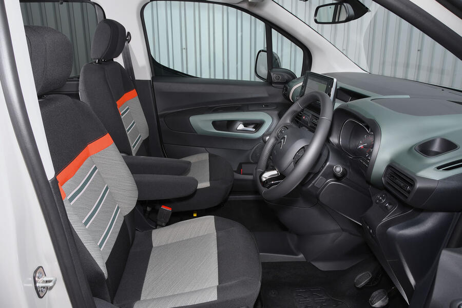 10 Citroen berlingo 2019 lt cabin
