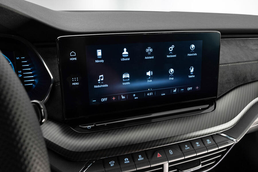 111 Skoda octavia vrs 2020 interior