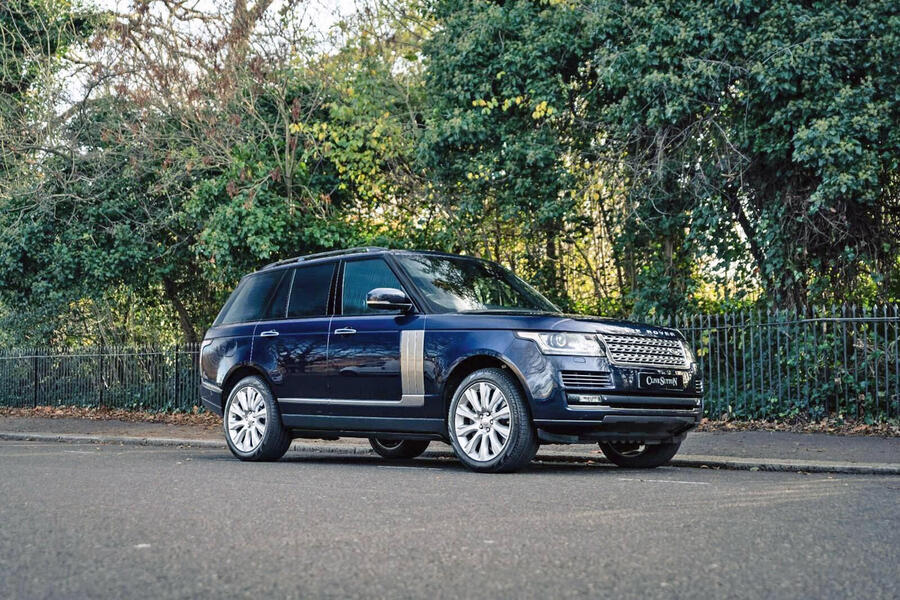 11 Range rover autobiography