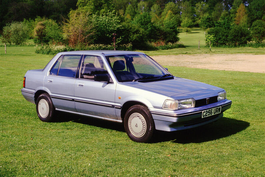 11 Rover 213 stationary side