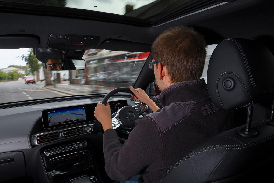 14 Mercedes eqc 2020 lt jh driving