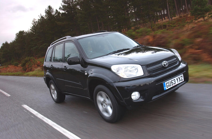 16 Toyota rav4 hero front