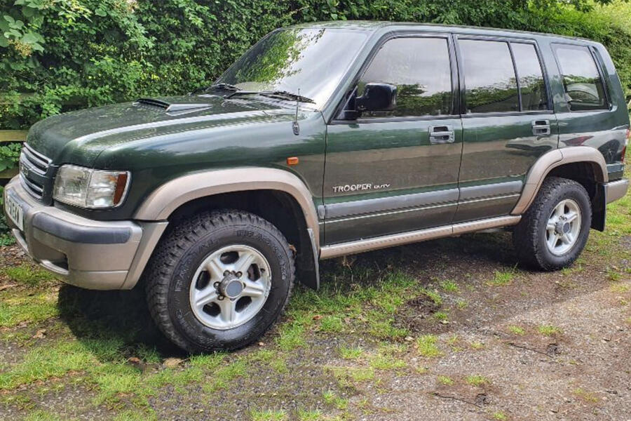 16 Isuzu trooper