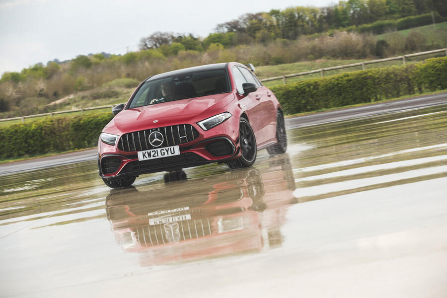 16 Luc torque vectoring 2021 0202 mercedes a45 amg