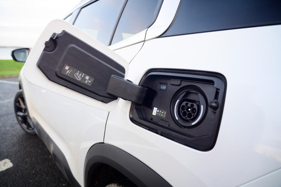 17 Citroen c5 aircross hybrid 2021 long term review charging port