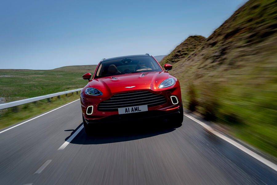 17 Aston martin dbx   hyper red   a1 aml 21 jpg