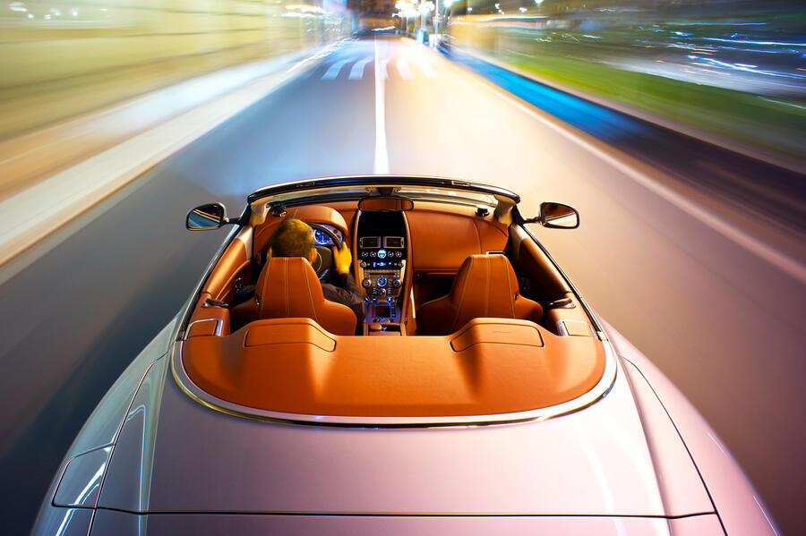 18 Aston martin db11