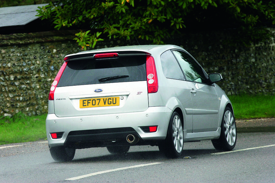18 Ford fiesta st rear