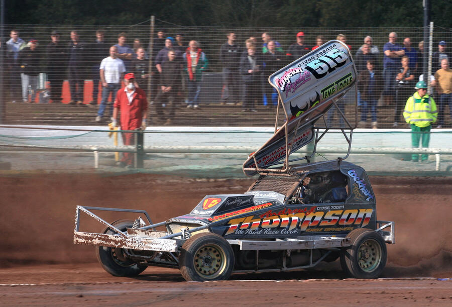 18 Attend a short oval meeting