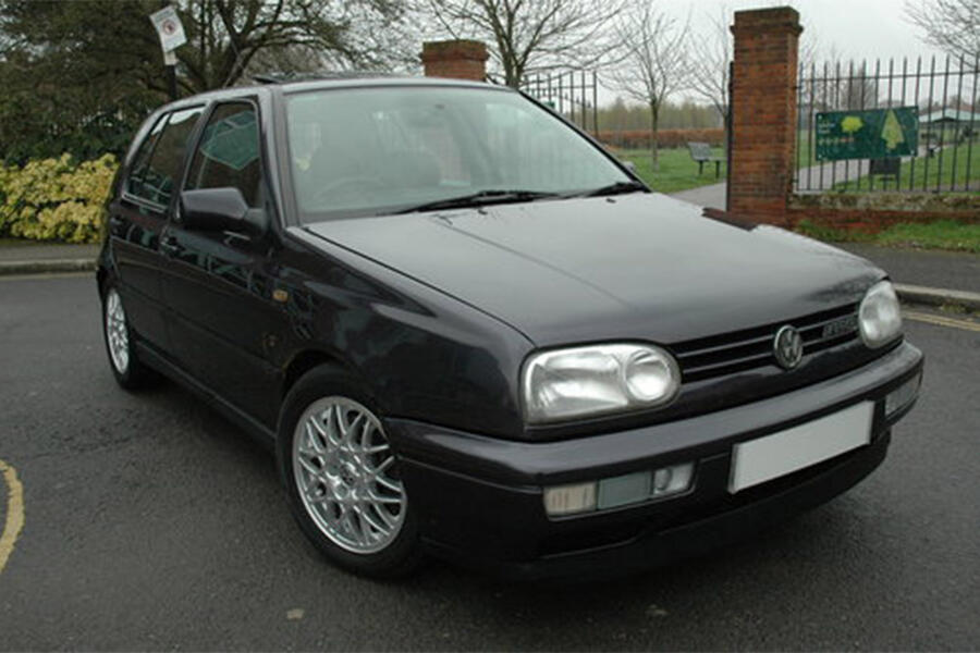 19 Volkswagen golf vr6 front