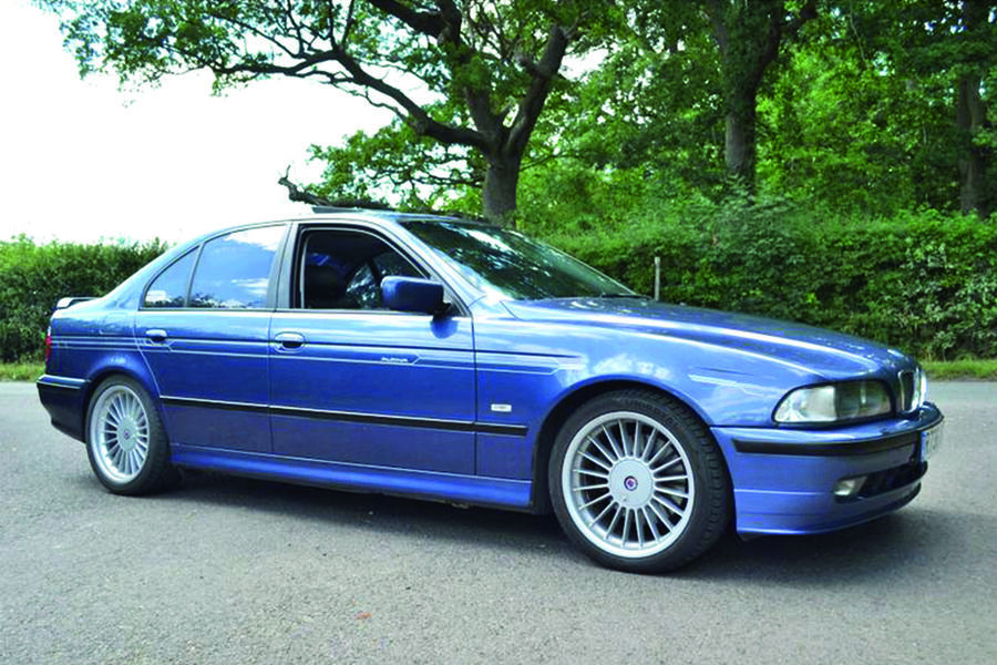 2 Alpina b10 side