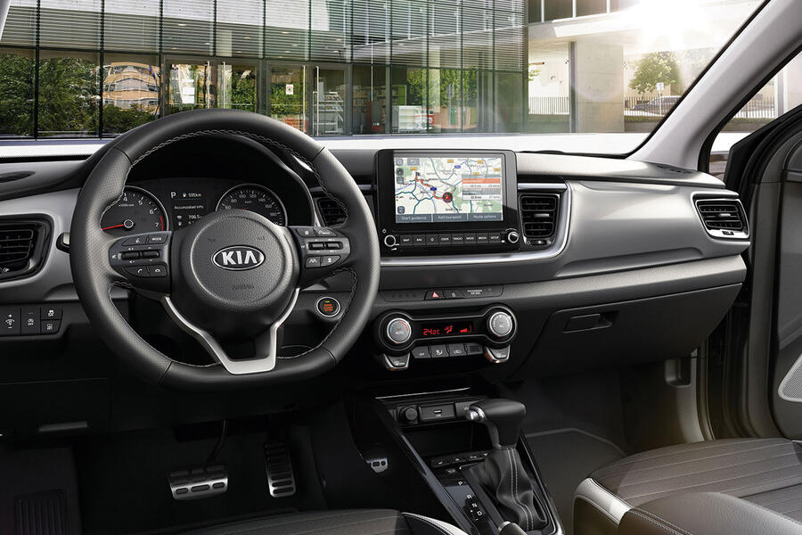 2 Kia stonic