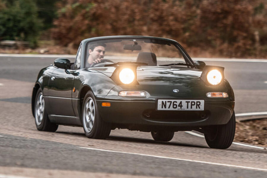 2 Mazda mx 5 hero front