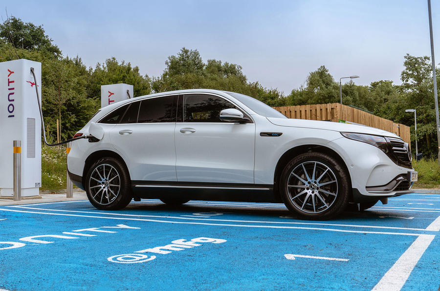 2 Mercedes benz eqc 400 2019 charging