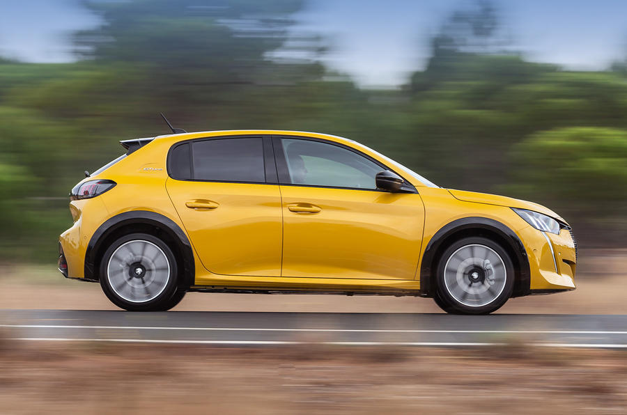 2 Peugeot 208 gt line 2020 uk fd hero side 1