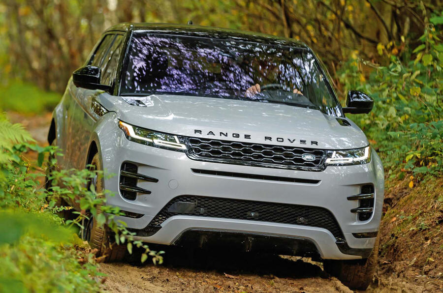 2 Range rover evoque 2019 reveal offroad front