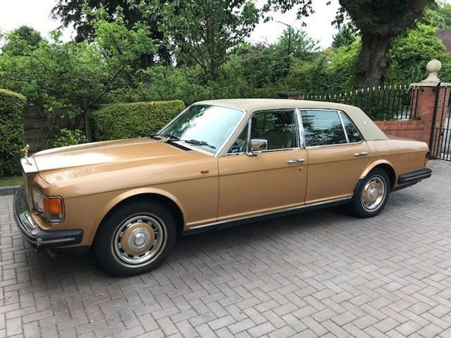 2 Rolls royce silver spirit static side