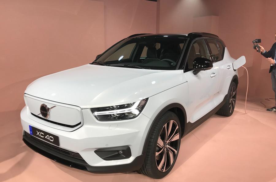 2 Volvo xc40 recharge static front