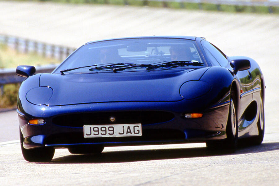 20 Jaguar xj220