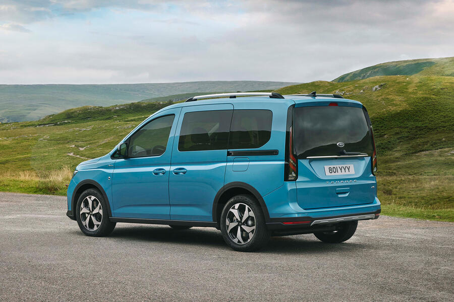 2021 Ford tourneoconnect active 04