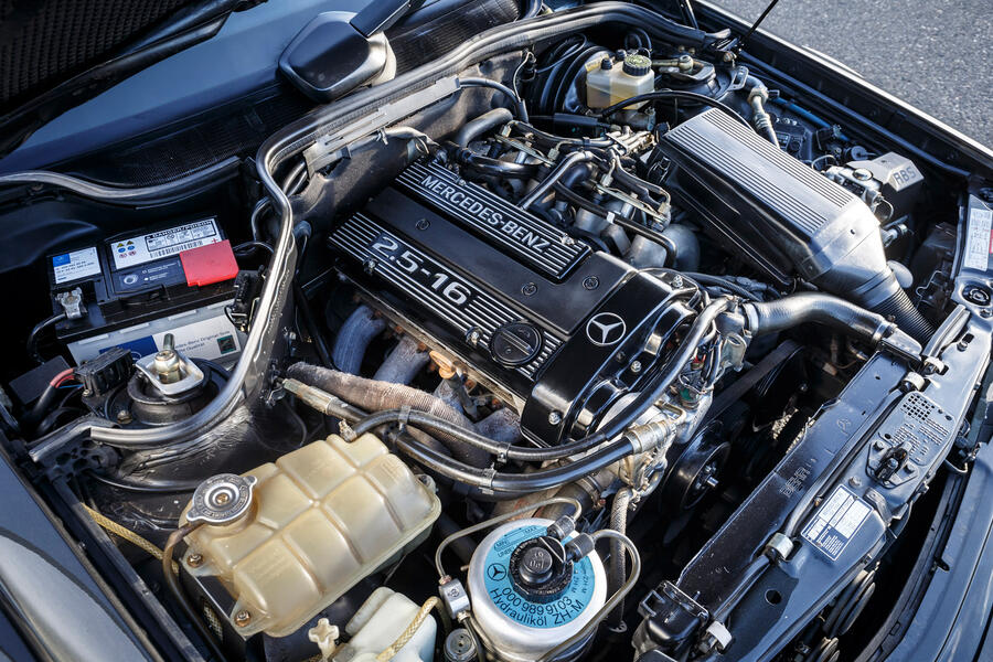 20 Mercedes engine