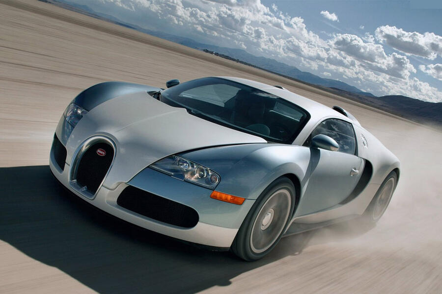 23 Bugatti veyron