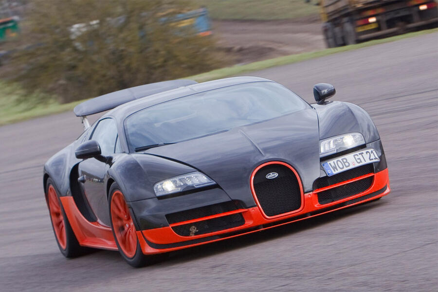 25 Bugatti veyron ss