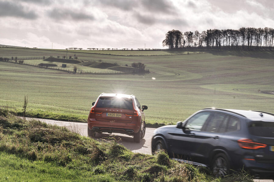 26 Hybrid suv bmw landrover volvo 2020 16