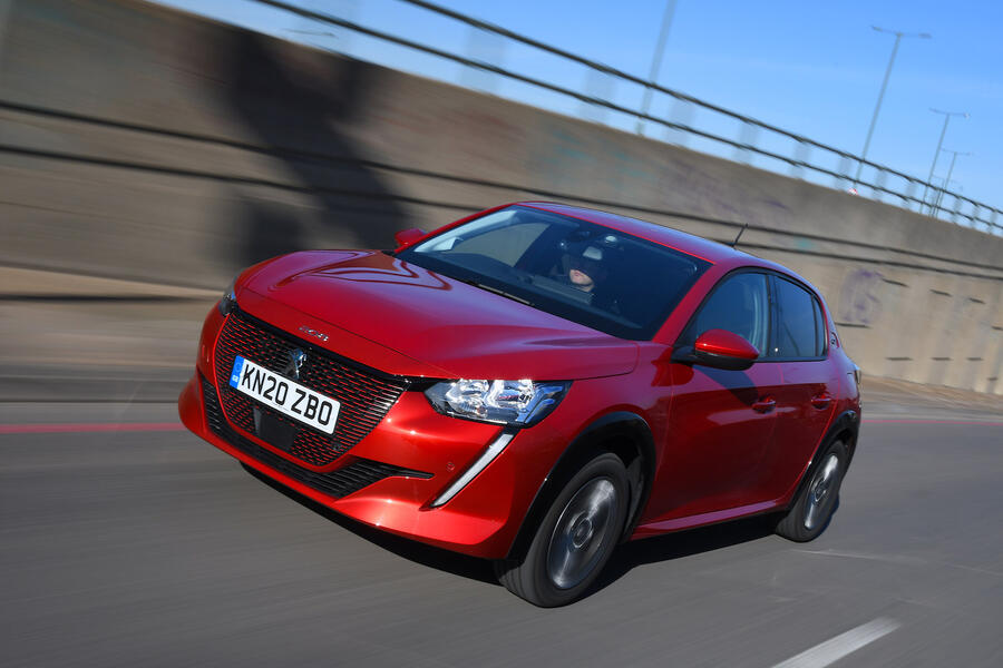 26 Peugeot e 208 2020 hero front