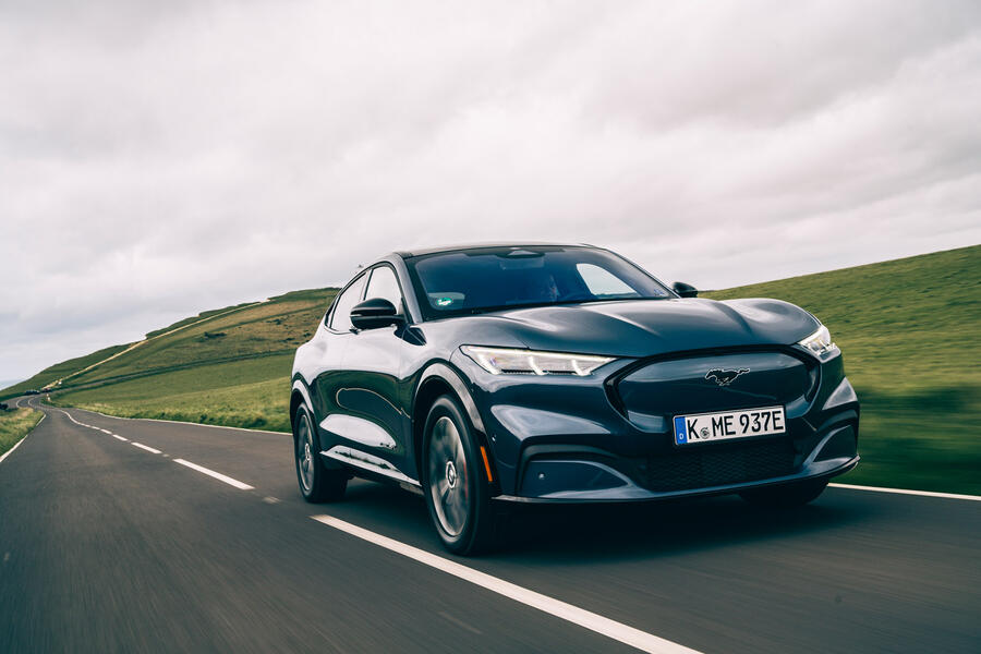 26 Mustang mach e fd 20