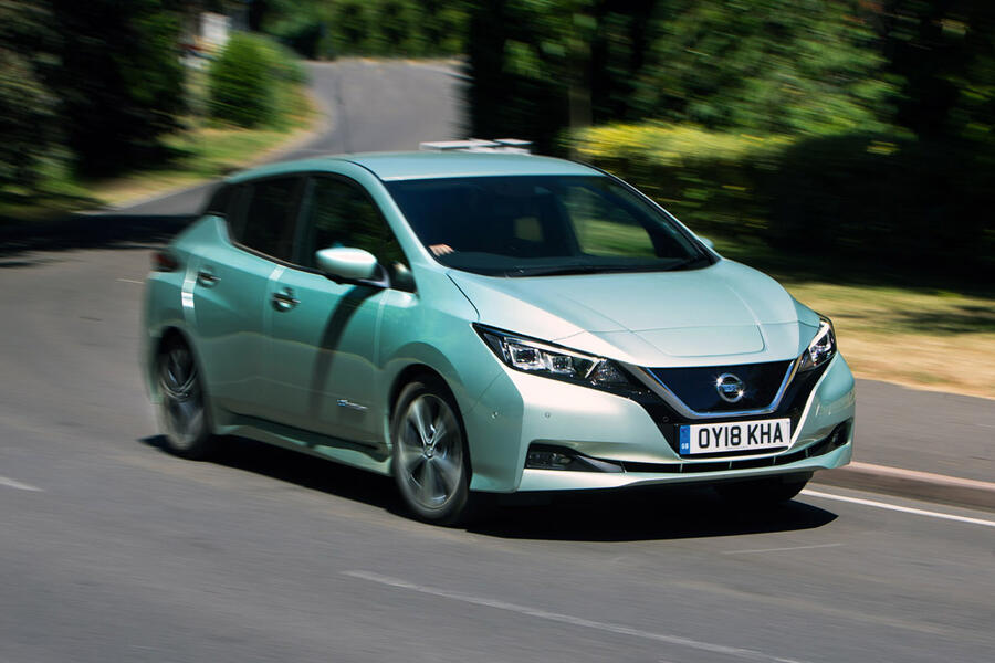 28 Nissan leaf 2018 tracking front