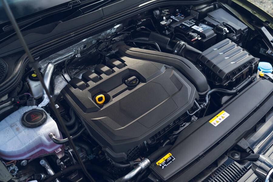 29 Large 27862 thenewgolfr line