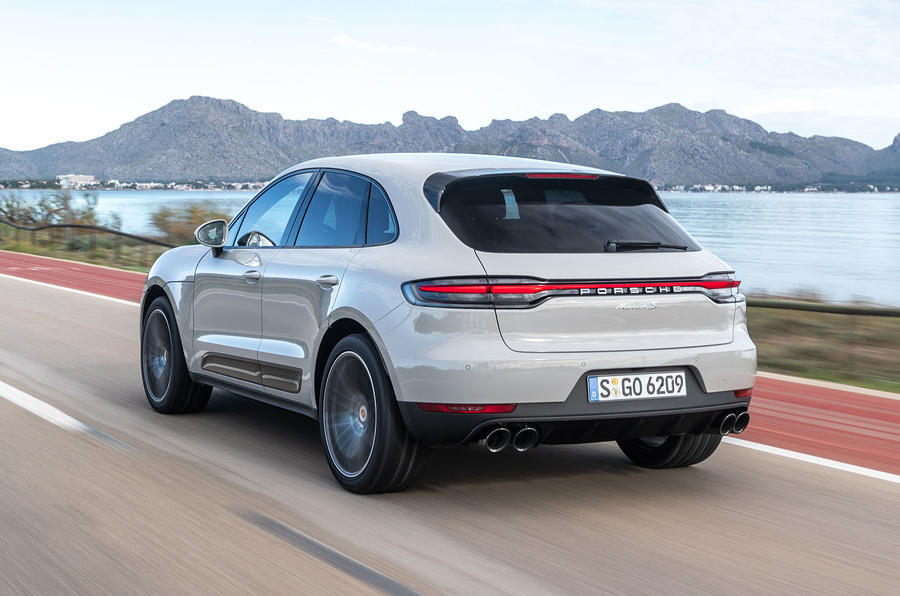 3 Porsche macan s 2019 fd hero rear 0