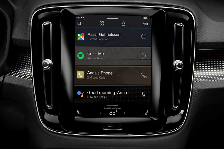 3 Volvo touchscreen