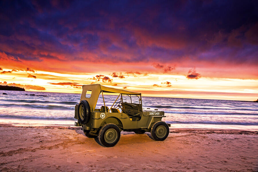 42 Willys jeep stationary side