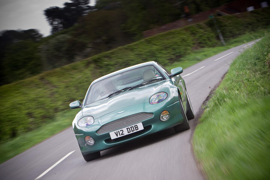 4 Aston martin db7 vantage tracking front