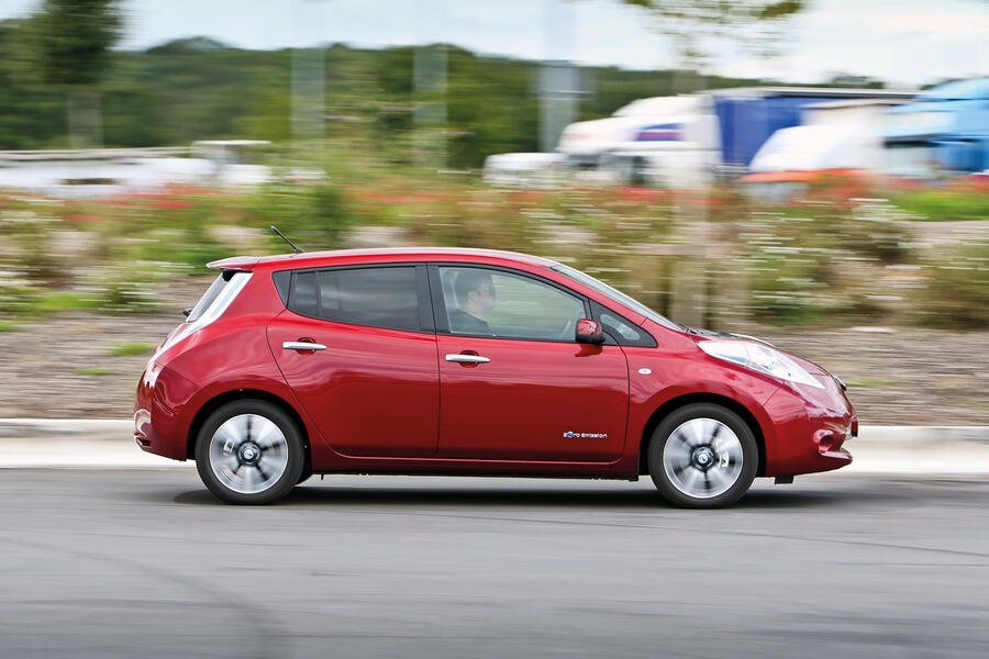 4 Nissan leaf