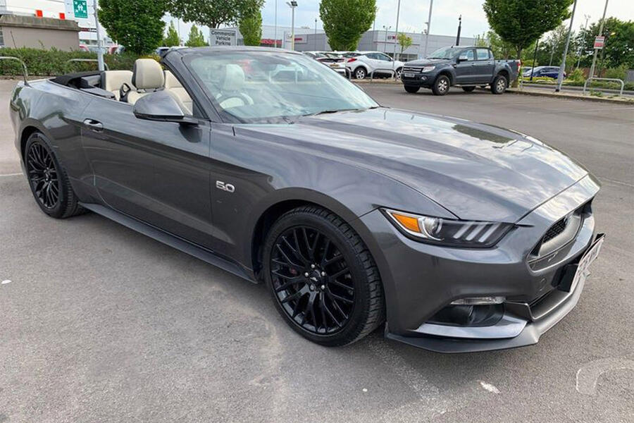 5 Ford mustang convertible static front
