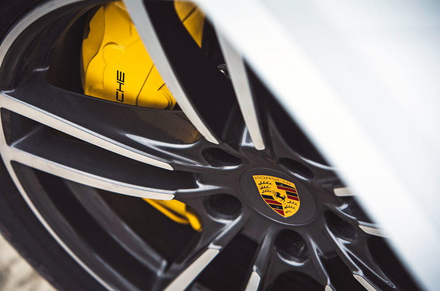 5 Porsche cayenne turbo rt 2018 alloy wheels 0