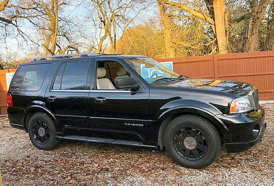 5 Lincoln navigator