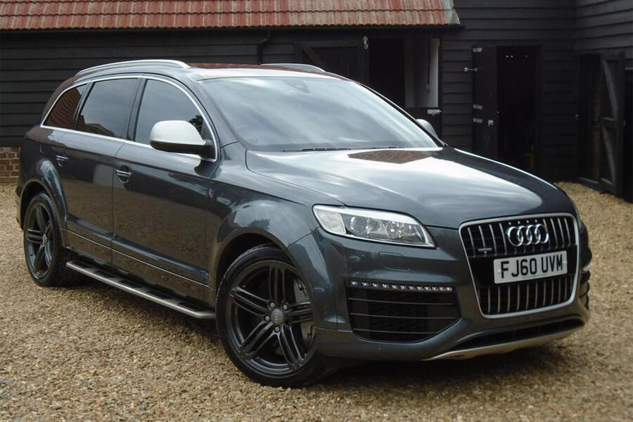 6 Audi q7 stationary front