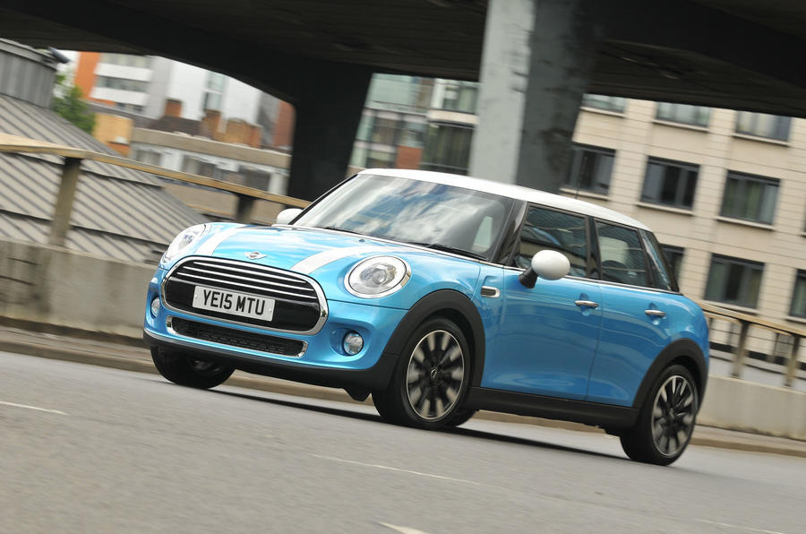 6 Mini 5 door cooper cornering
