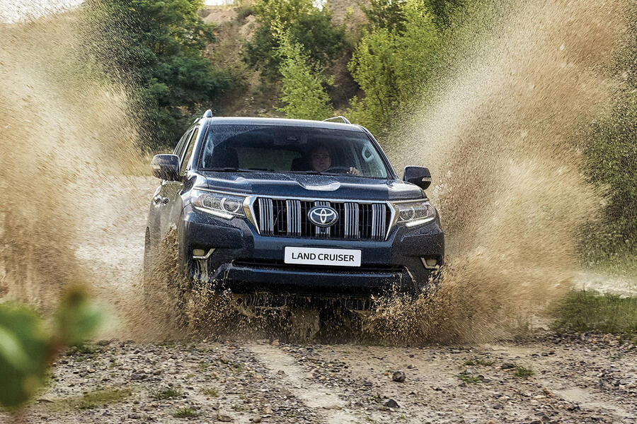 6 Toyota land cruiser