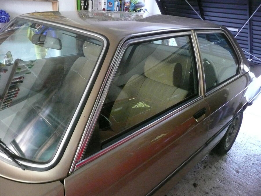 7 Bmw 320 window