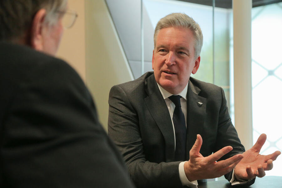 7 Editors award adrian hallmark talking