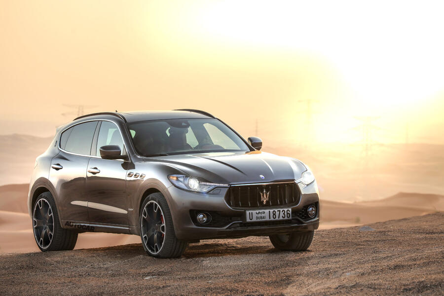 7 Maserati small suv render static front