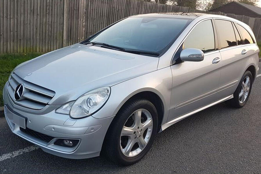 7 Mercedes benz r500 static front