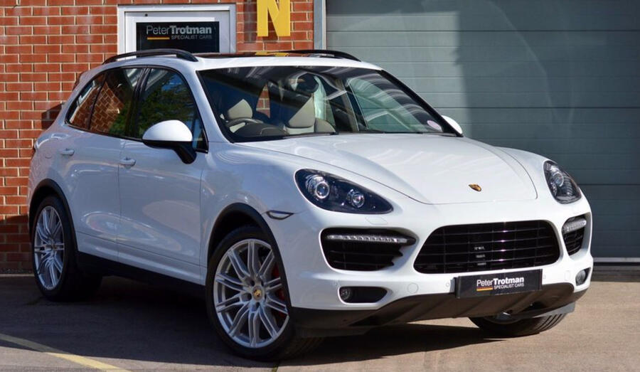 7 Porsche cayenne turbo static front
