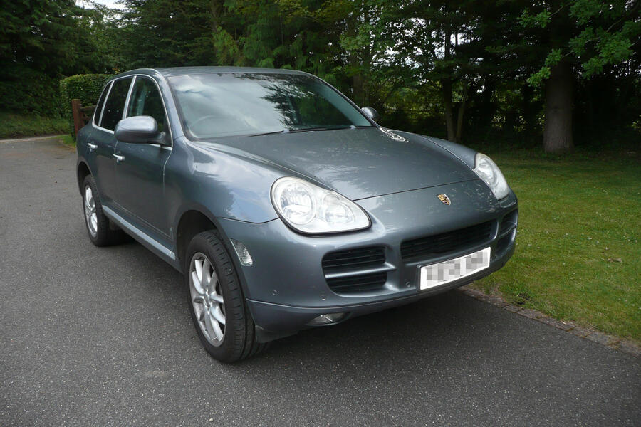 7 Porsche cayenne